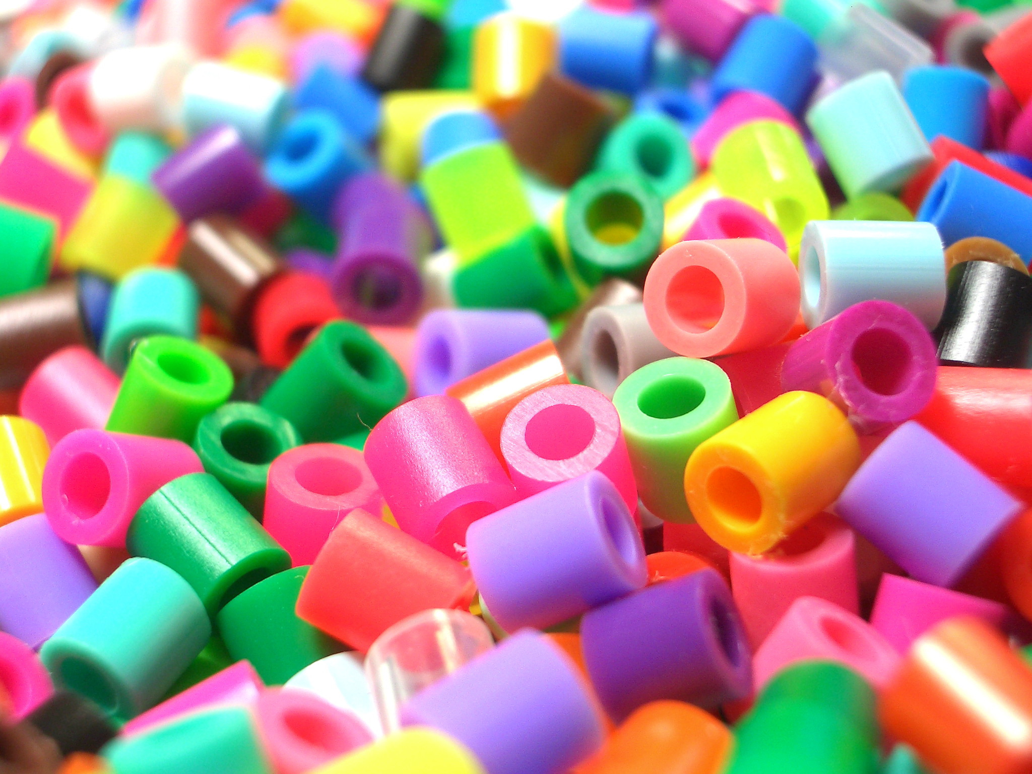 Plastic_beads1 (1)